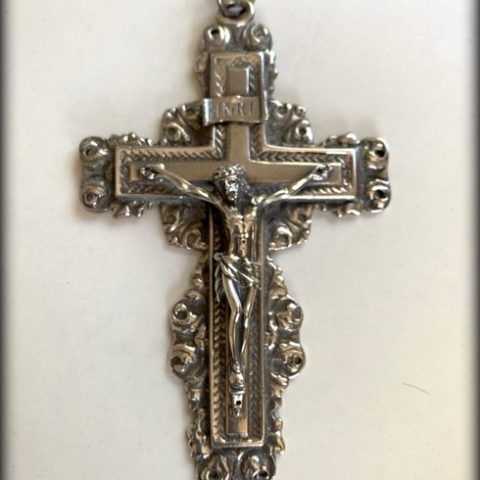 Crucifijo de Plata maciza