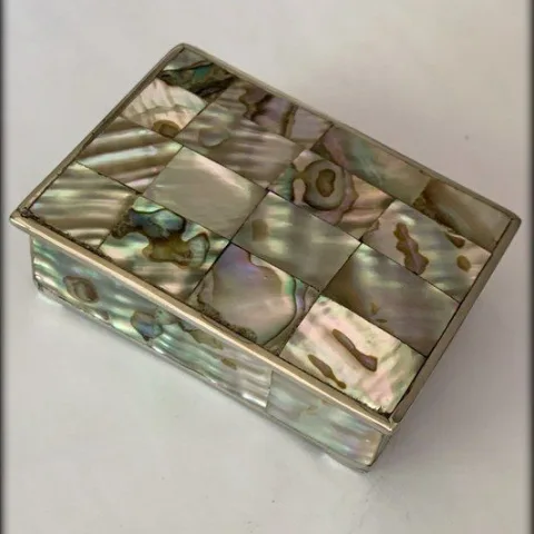 Pastillero de Nácar