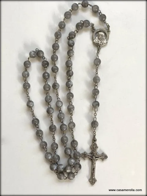 Rosario de ágata gris