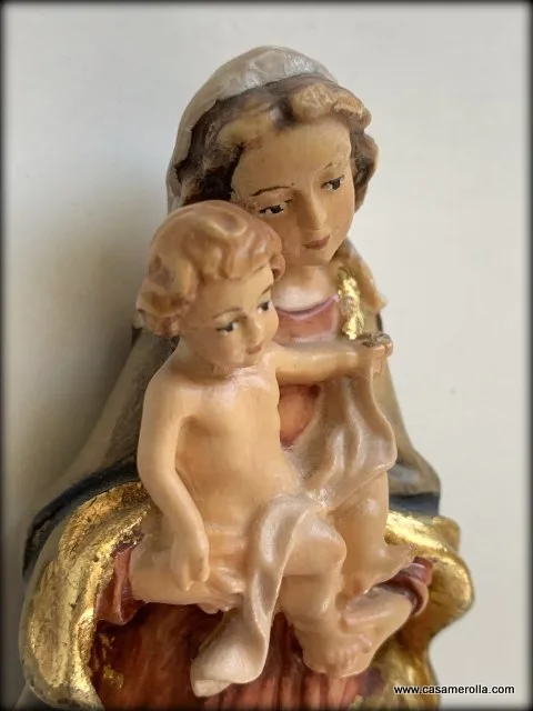 Virgen con el Niño en pasta de madera - Imagen 4