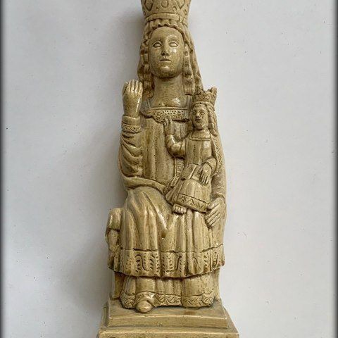 Virgen Románica de 20 cm