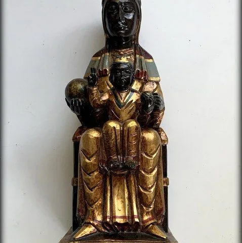 Virgen de Montserrat talla de madera