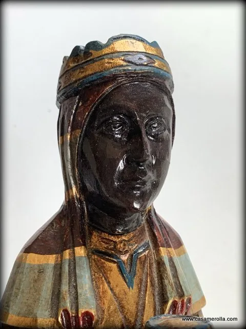 Virgen de Montserrat talla de madera - Imagen 3