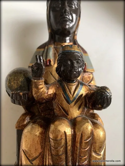 Virgen de Montserrat talla de madera - Imagen 7