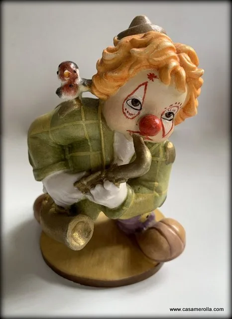 Figura de Payaso con saxofón
