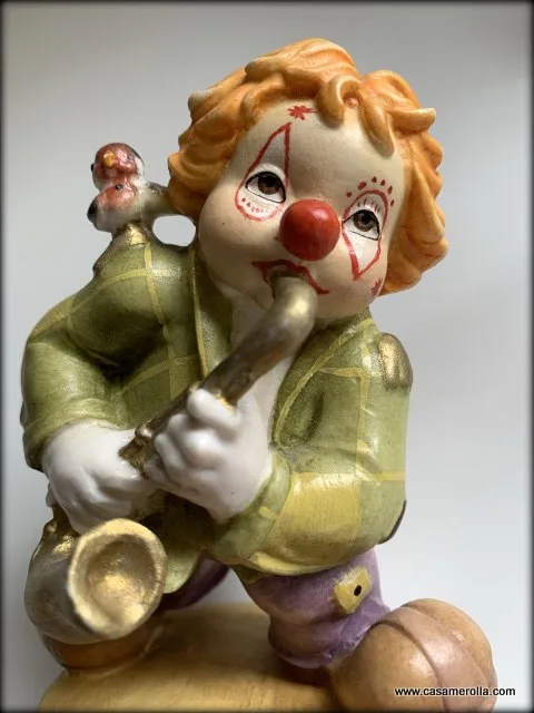 Figura de Payaso con saxofón - Imagen 3