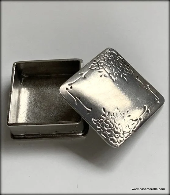 Cajita vintage de Zinn 95% - Imagen 5