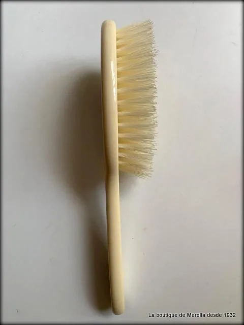 Cepillo con mango para cabello con cerdas naturales - Imagen 2